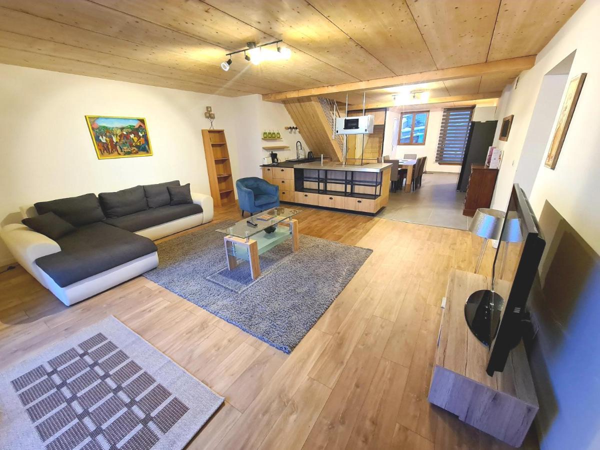 Ferme De La Gibussiere Leilighet Presilly  Eksteriør bilde